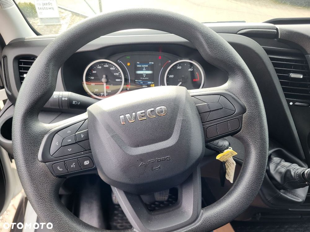 Iveco 35C16  rok 2024 tylko 114.900 Kontener z Windą - 6