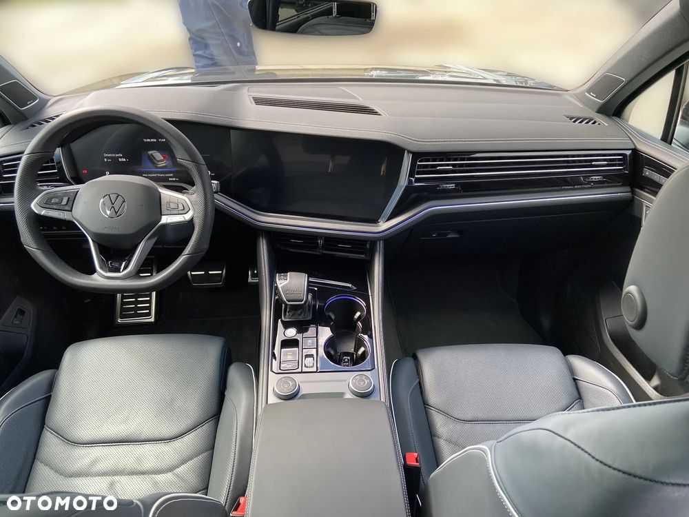 Volkswagen Touareg 3.0 V6 TDI 4Motion R-Line Final Edition - 16