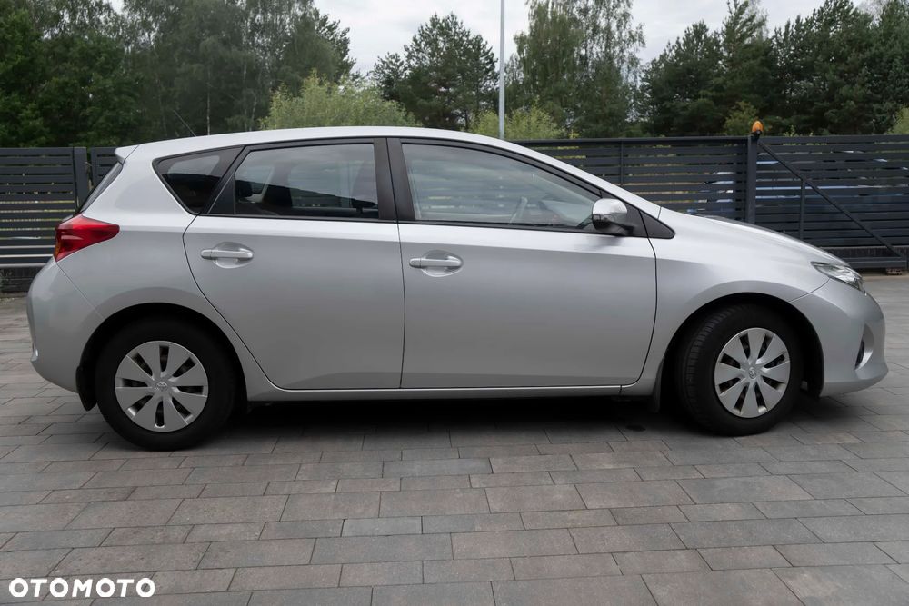 Toyota Auris 1.4 D-4D Active - 2