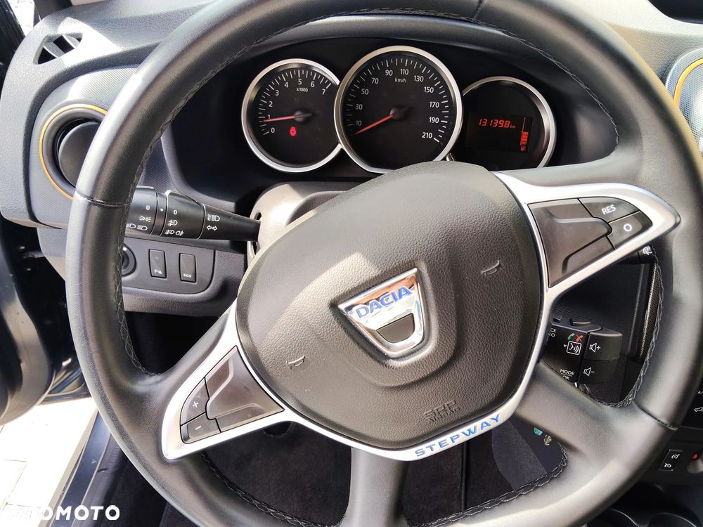 Dacia Sandero Stepway TCe 90 (S&S) Celebration - 14
