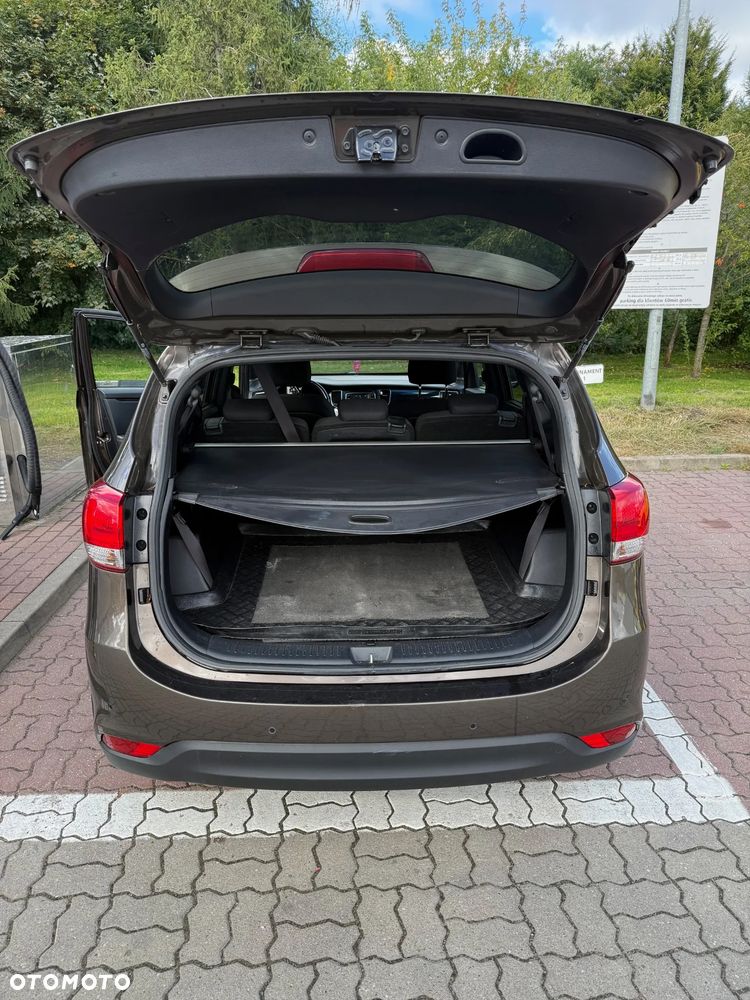 Kia Carens 1.7 CRDi L 7os - 14