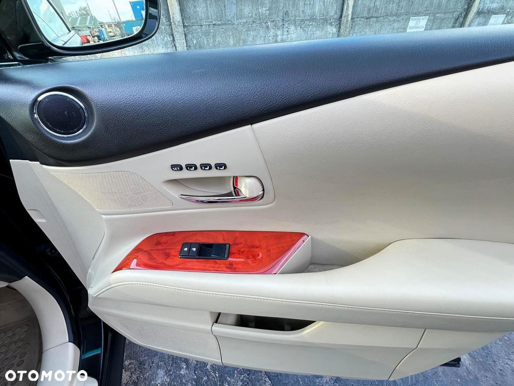 Lexus RX 450h Prestige - 30