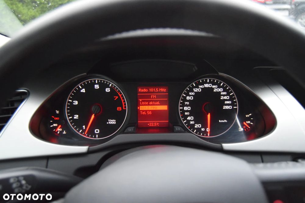 Audi A4 Avant 1.8 TFSI Ambiente - 25