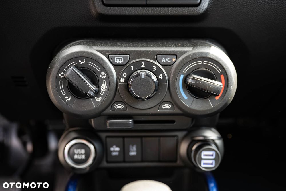 Suzuki Ignis 1.2 SHVS Premium Plus CVT - 10