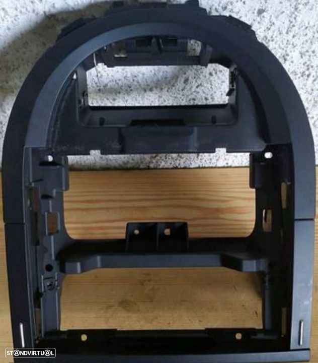 MOLDURA / CONSOLA CENTRAL CITROEN C6 - 1