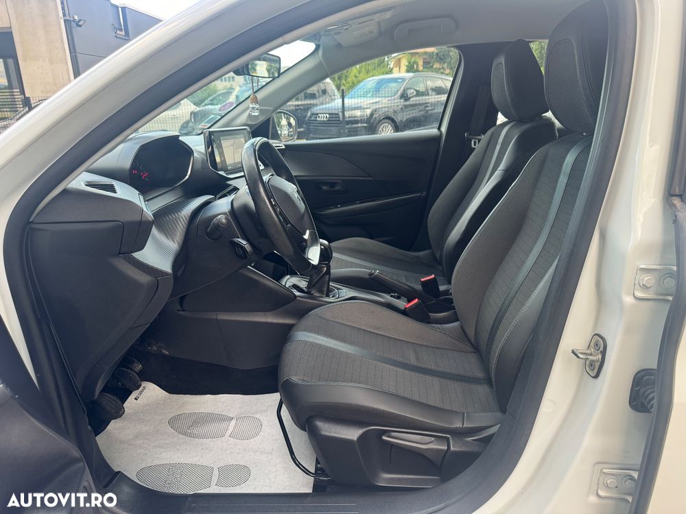 Peugeot 208 PureTech 75 Allure Pack - 12