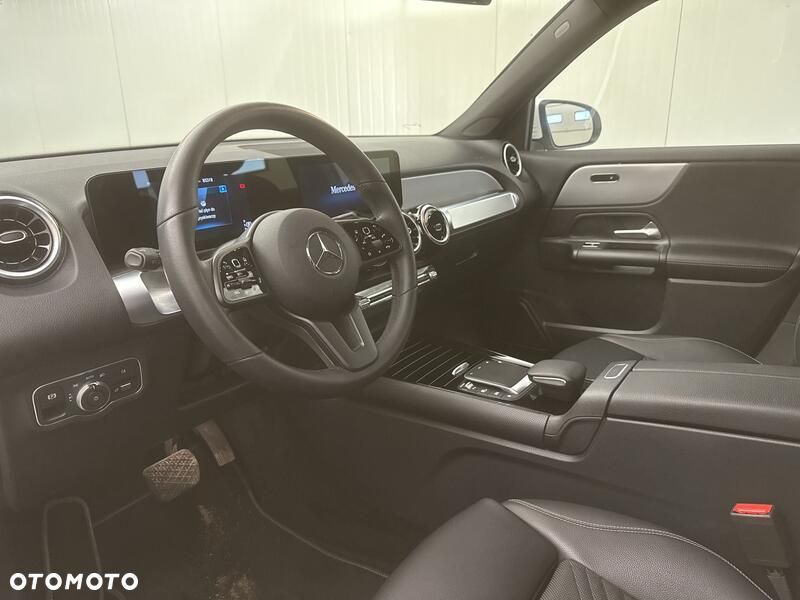 Mercedes-Benz GLB 200 7G-DCT - 10