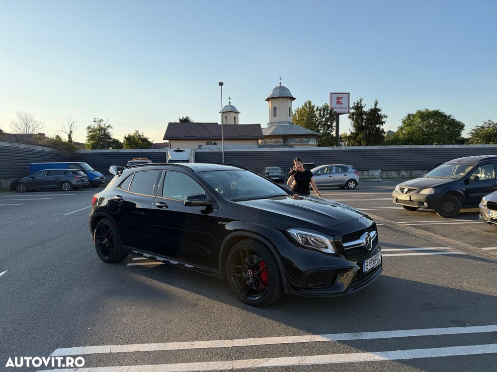 Mercedes-Benz GLA - 1