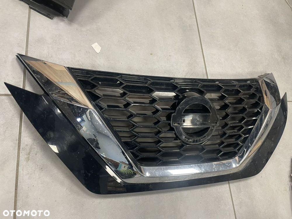 Nissan Juke II f16 atrapa grill - 2