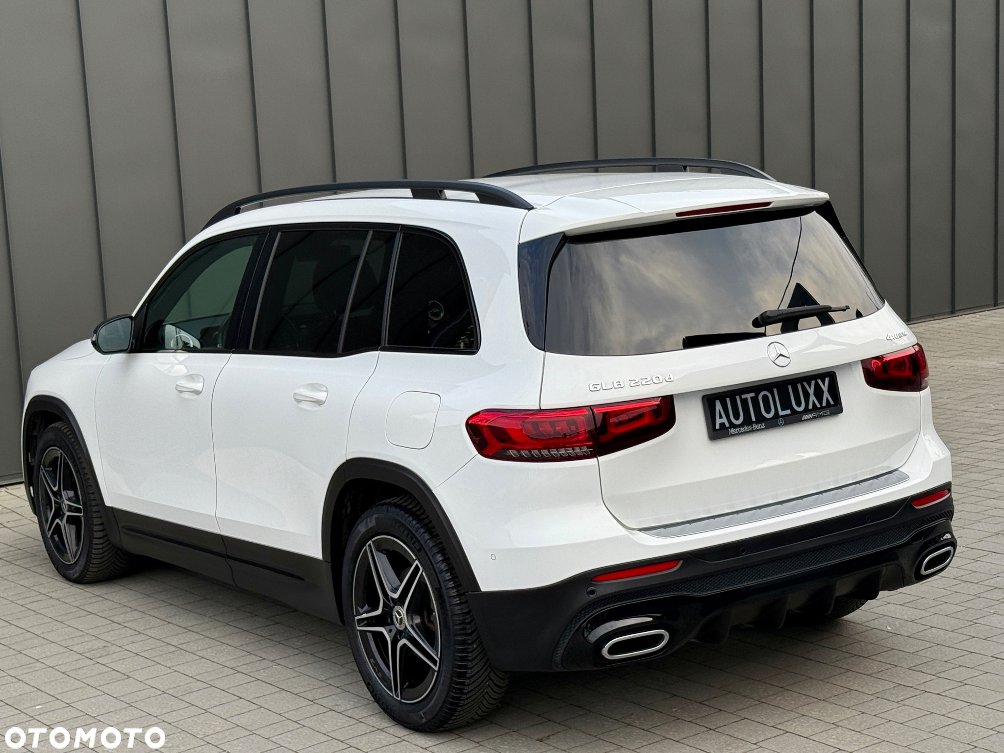 Mercedes-Benz GLB 200 d 4-Matic AMG Line 8G-DCT - 36