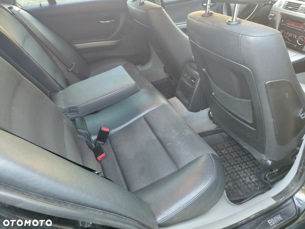 BMW Seria 3 320d - 11