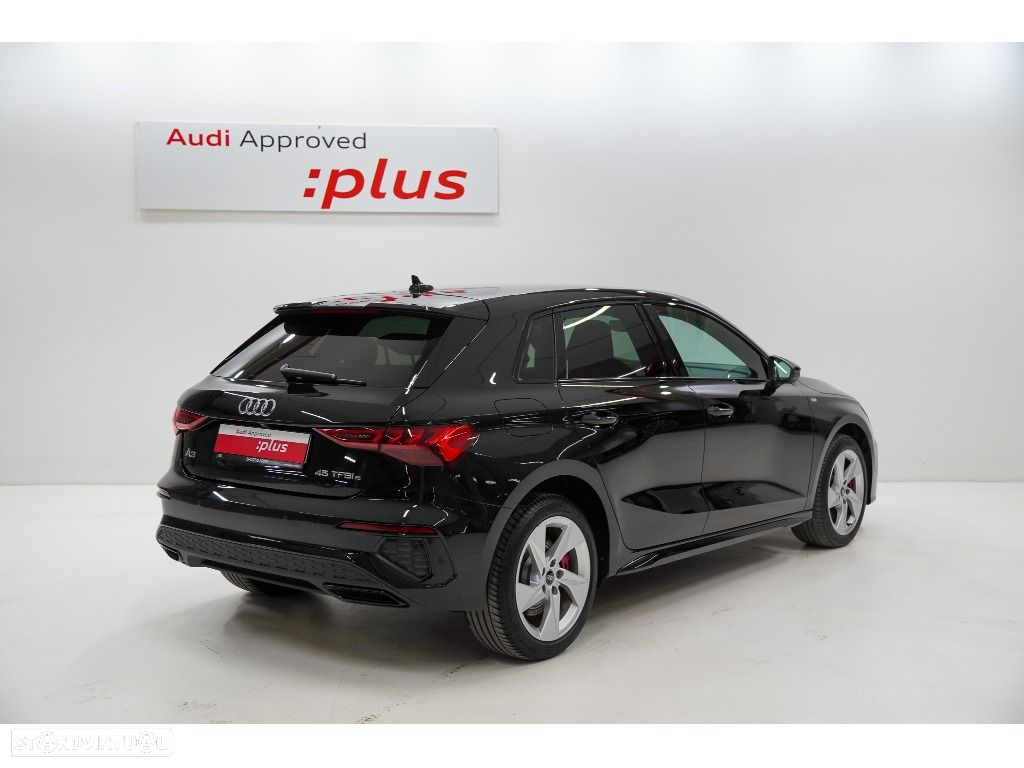 Audi A3 Sportback 45 TFSIe S line - 3