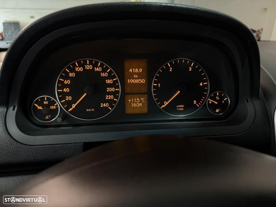 Mercedes-Benz A 180 CDI Avantgarde - 13