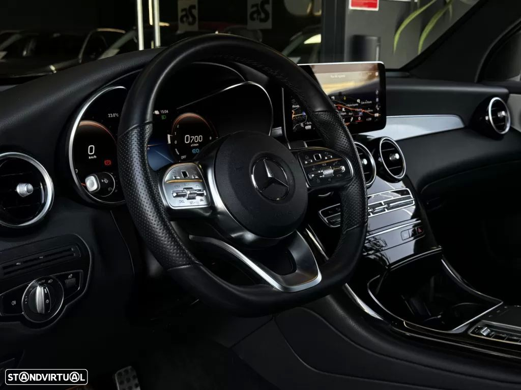 Mercedes-Benz GLC 300 e Coupé 4Matic - 21