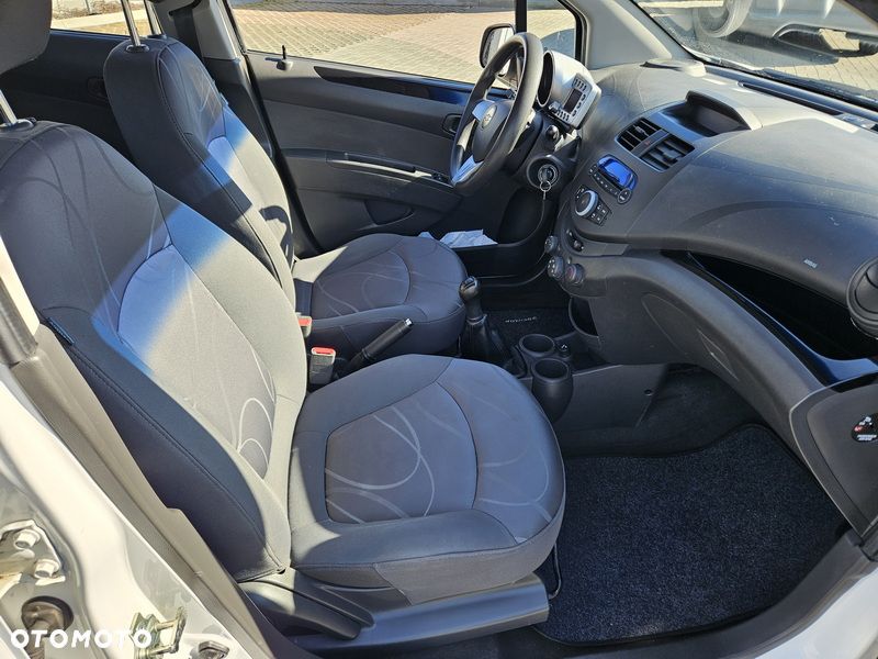 Chevrolet Spark 1.0 LS+ Design - 5