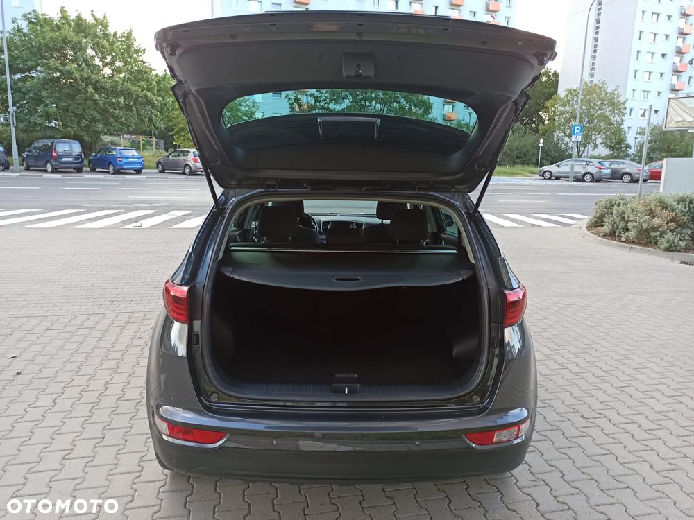 Kia Sportage 1.7 CRDI 2WD ISG Dream-Team Edition - 16
