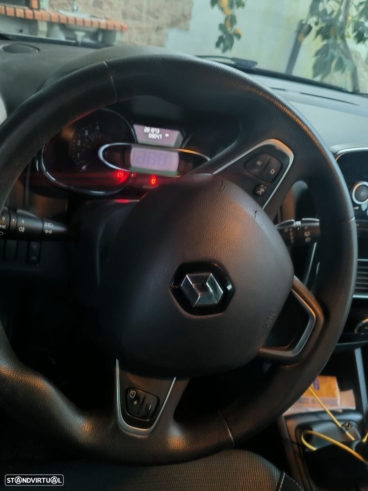 Renault Clio 1.5 dCi Zen - 8