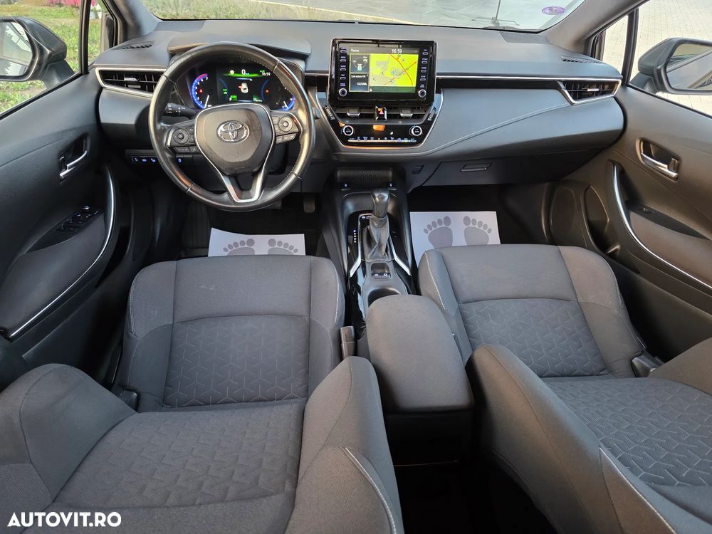 Toyota Corolla 1.8 HSD Business - 21