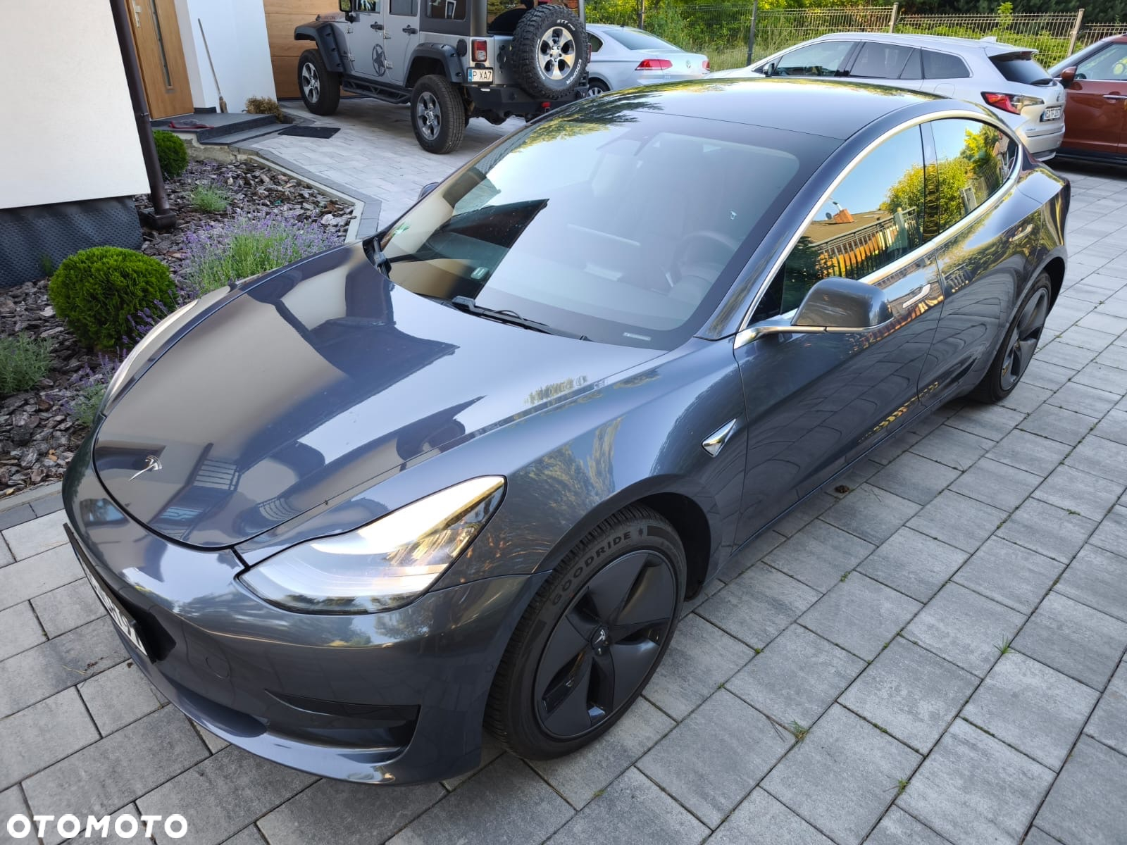 Tesla Model 3 Standard Reichweite Plus Hinterradantrieb - 15