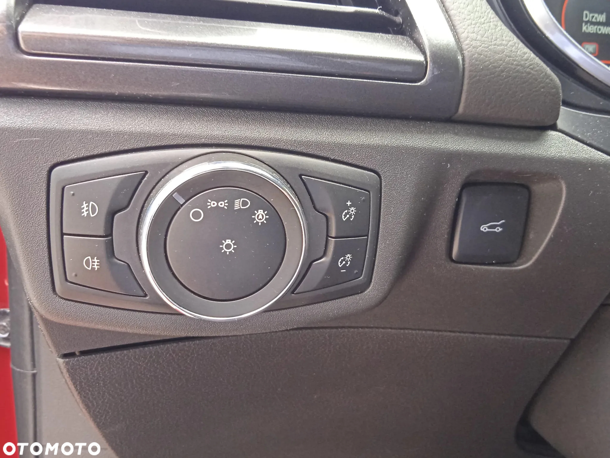 Ford Mondeo 2.0 EcoBlue Titanium - 27
