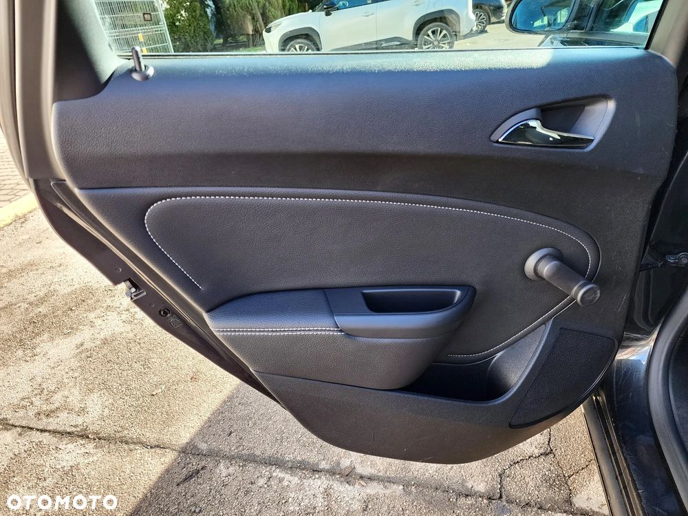 Opel Astra 1.4 Turbo 150 Jahre - 31