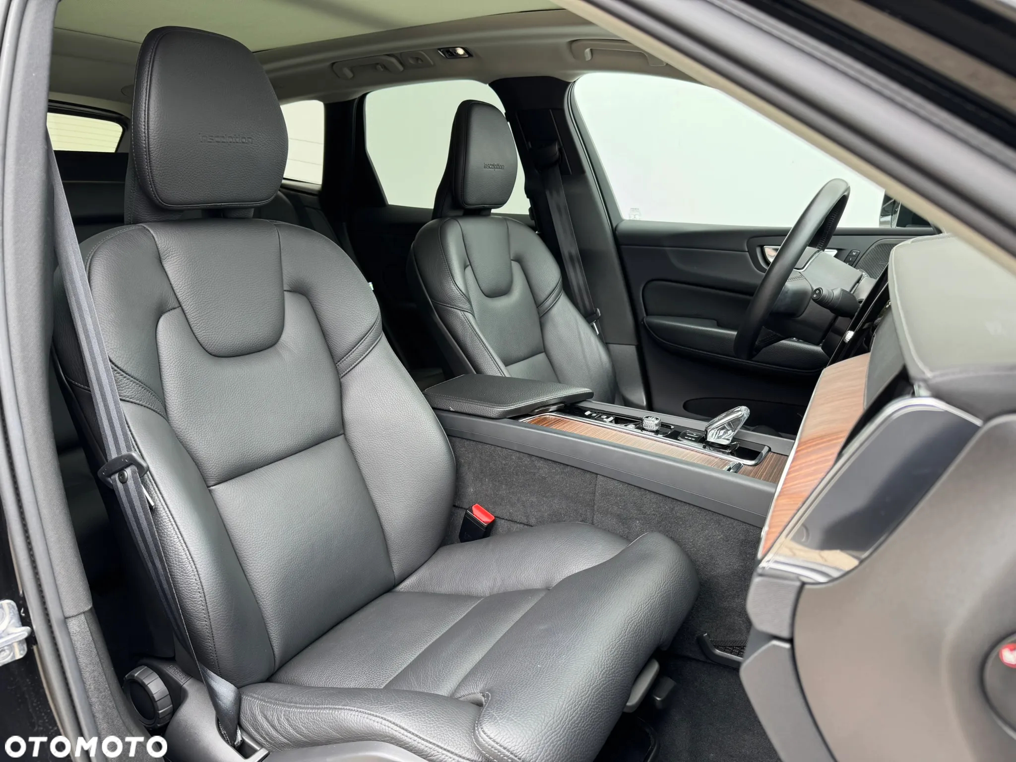 Volvo XC 60 T8 AWD Plug-In Hybrid Inscription - 7