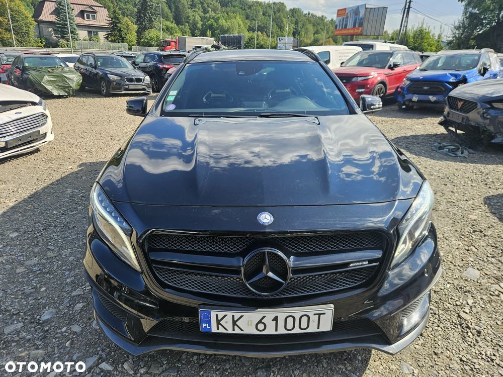Mercedes-Benz GLA 45 AMG 4-Matic - 17