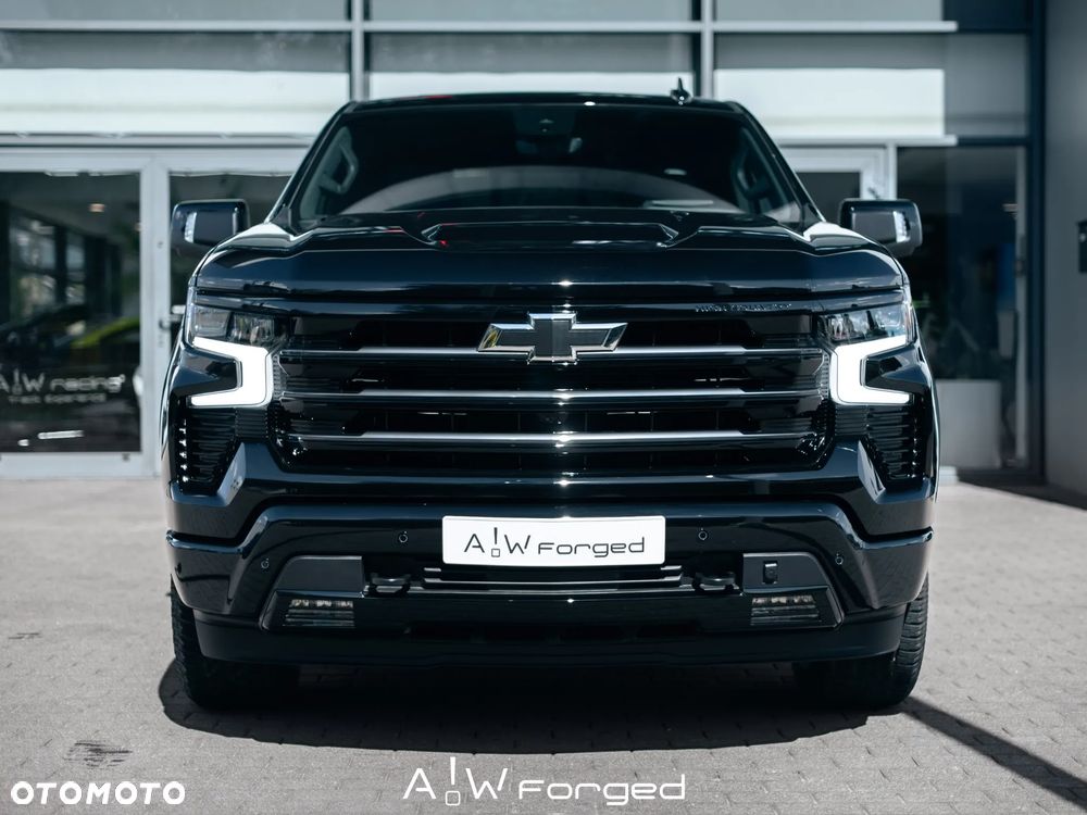 Chevrolet Silverado - 4