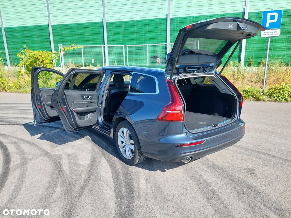 Volvo V60 D4 Momentum Pro - 9