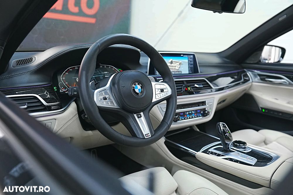 BMW Seria 7 740d xDrive MHEV - 38