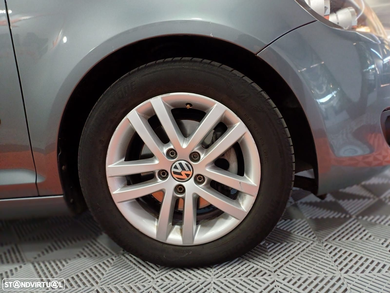 VW Golf - 9