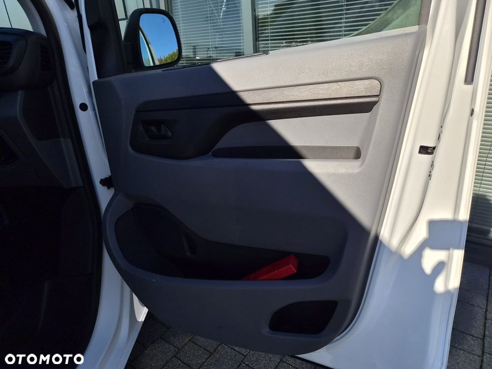 Opel Vivaro - 28