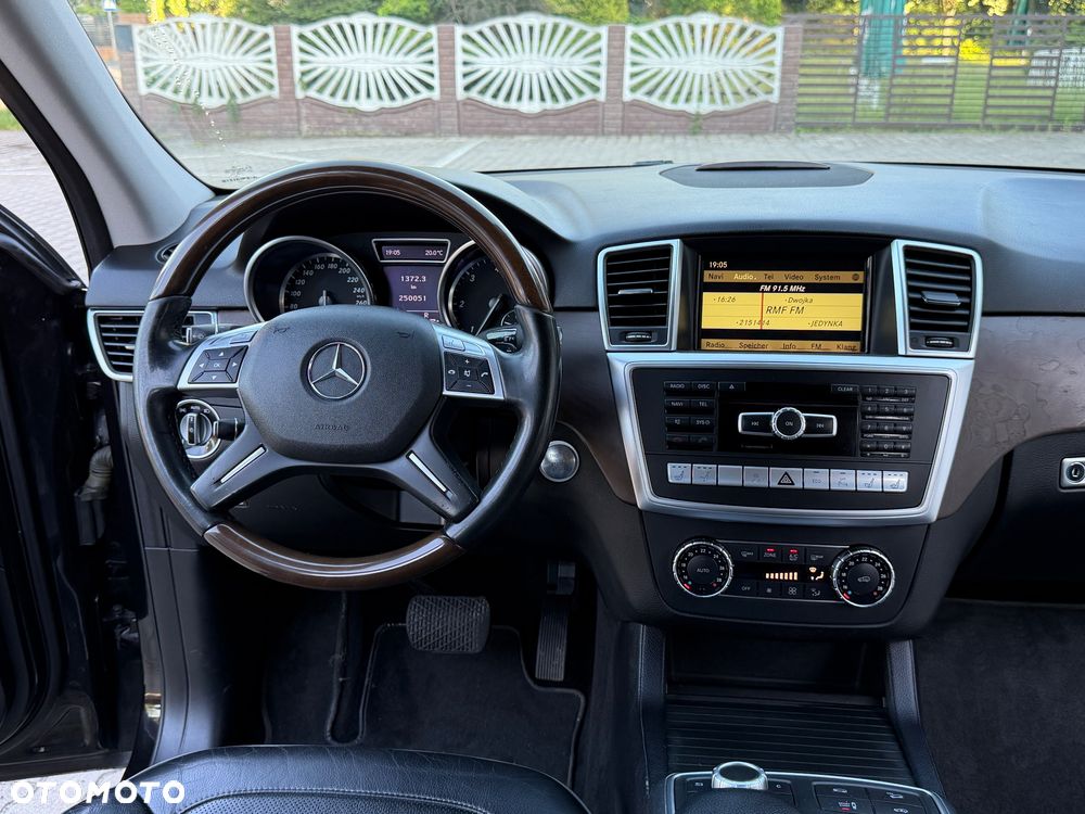Mercedes-Benz ML 350 BlueTEC 4MATIC 7G-TRONIC Edition 1 - 37