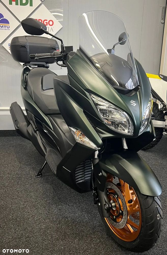 Suzuki Burgman - 8