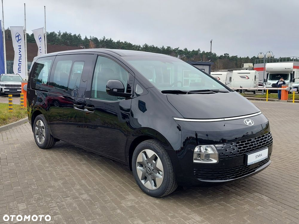 Hyundai Staria 1.6 T-GDI HEV Smart VIP - 2