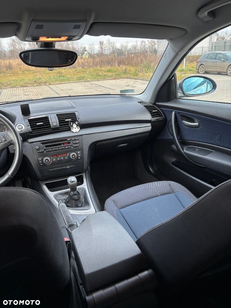 BMW Seria 1 118i - 12