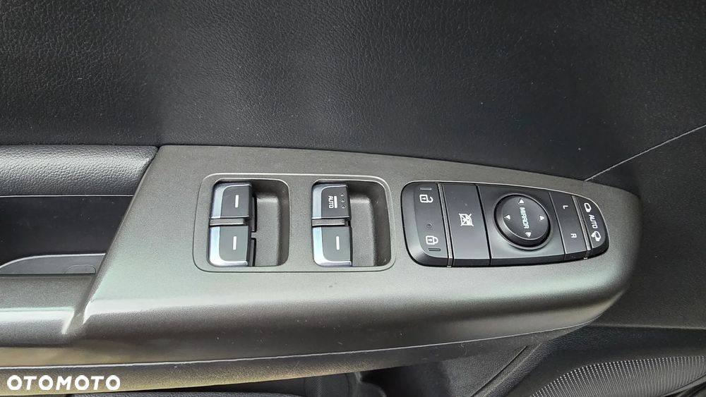 Kia Sportage 1.7 CRDI 2WD Vision - 12