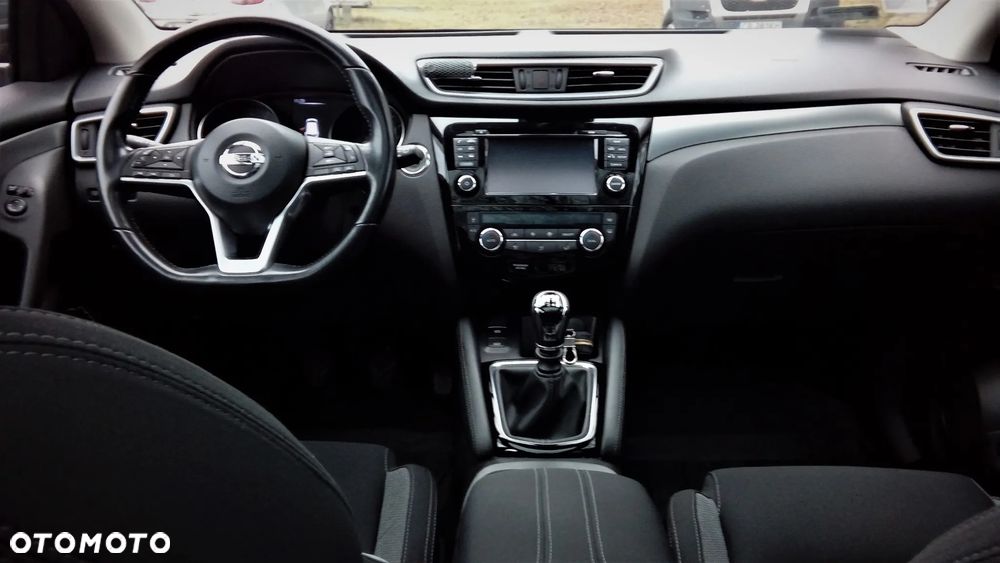 Nissan Qashqai 1.6 DIG-T N-Connecta - 23