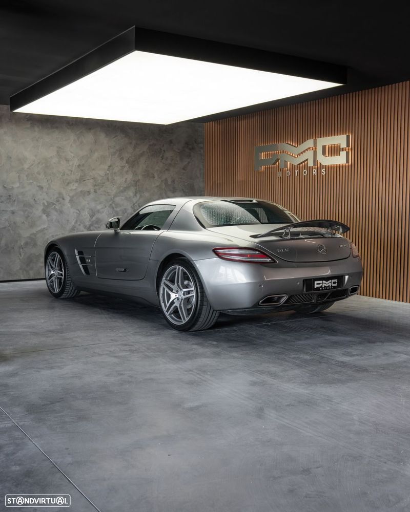 Mercedes-Benz SLS 63 AMG - 5