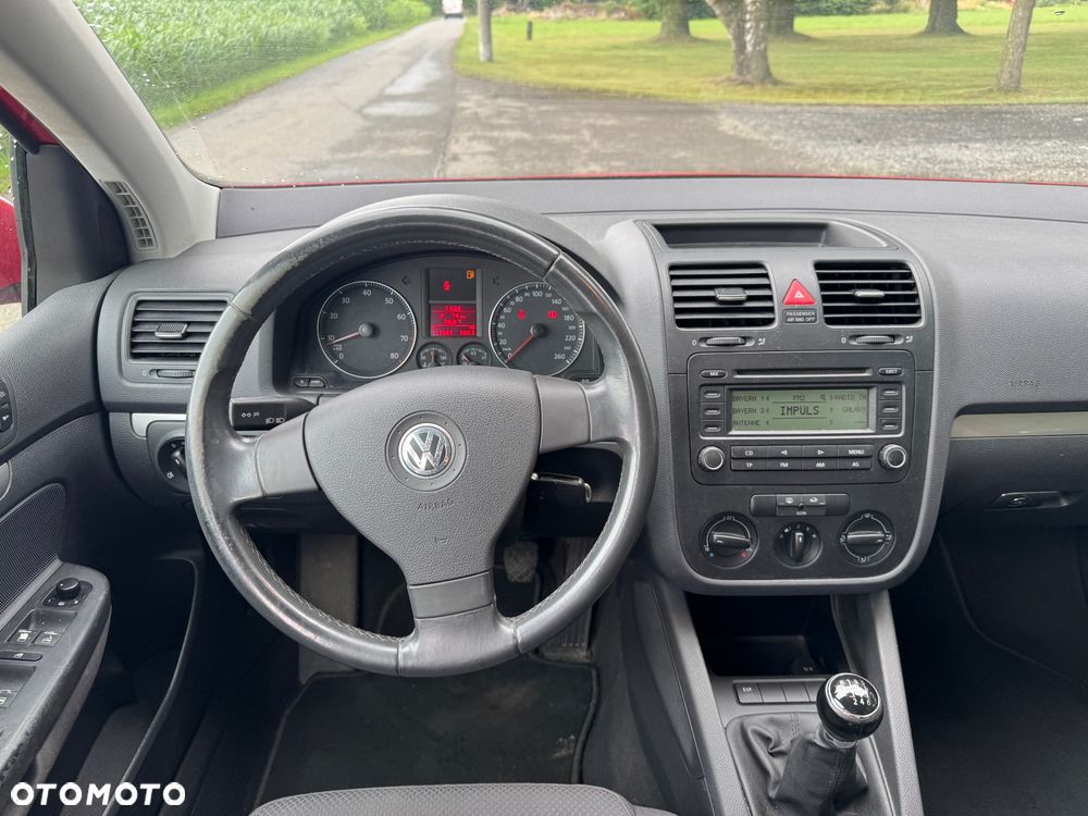 Volkswagen Golf - 20