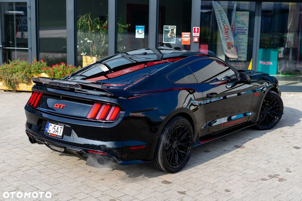 Ford Mustang - 17