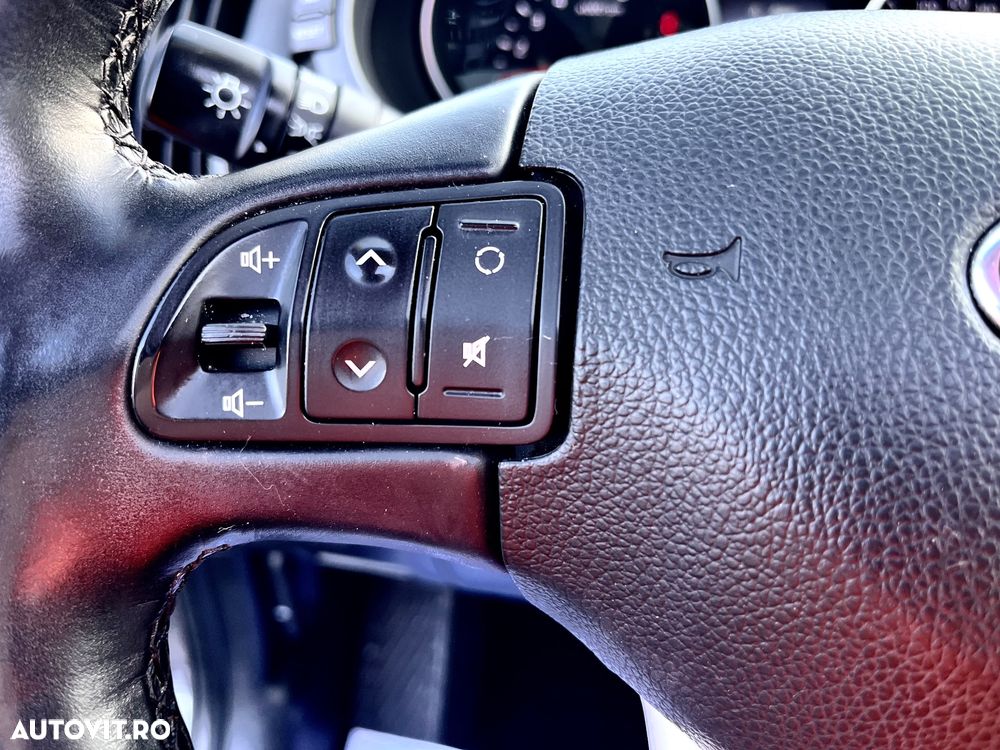 Kia Sportage 2.0 CRDI 184 4WD Automatik Spirit - 26