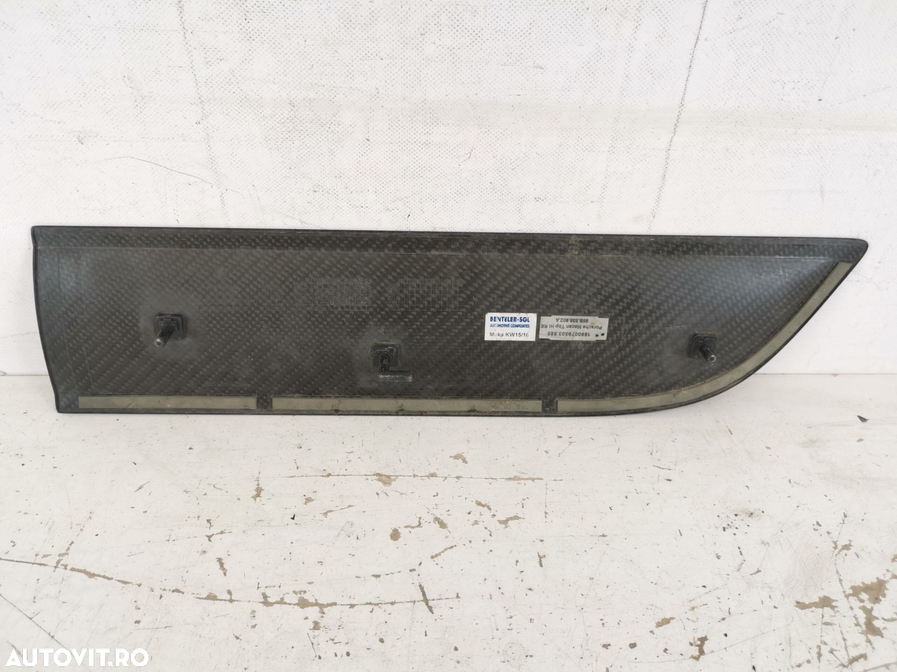 Bandou Usa Dreapta Spate Din Carbon Porsche  Macan 1 [2014 - 2018] Ori - 5