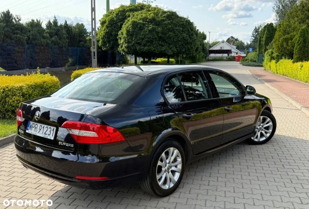 Skoda Superb 2.0 TDI Ambition - 3