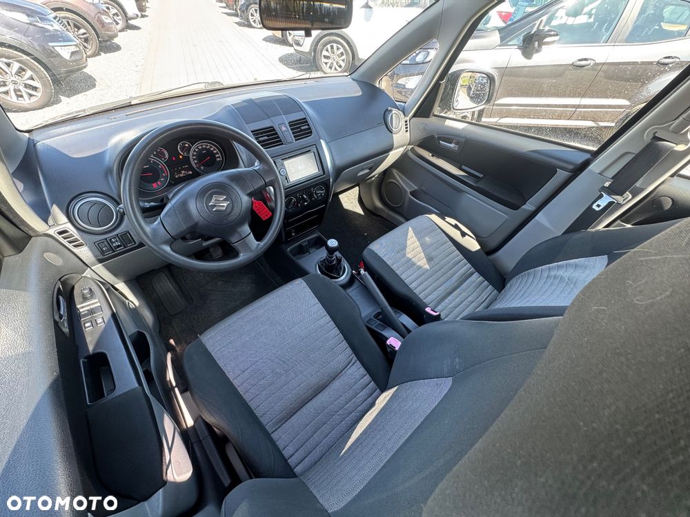 Suzuki SX4 - 15