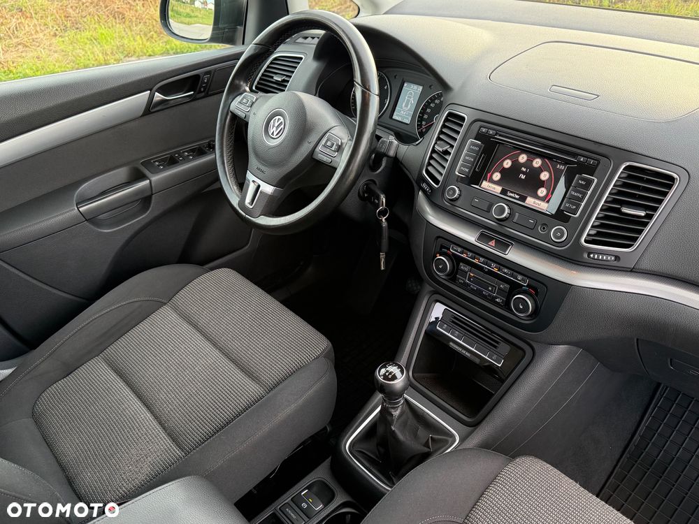 Volkswagen Sharan 2.0 TDI DPF BlueMotion Comfortline - 23