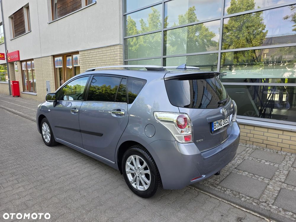 Toyota Verso 1.8 5-Sitzer Executive - 5