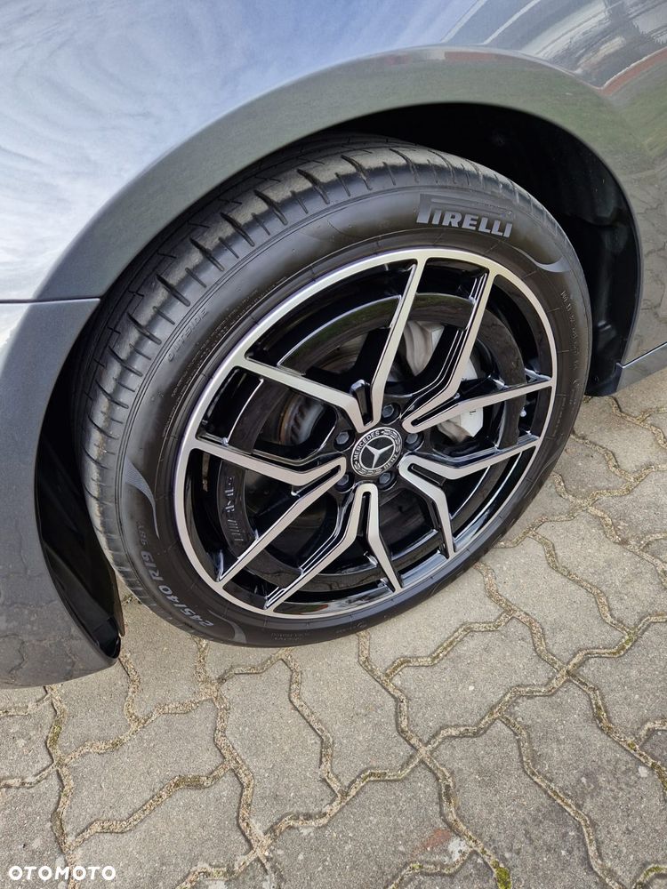 Mercedes-Benz Klasa E - 33