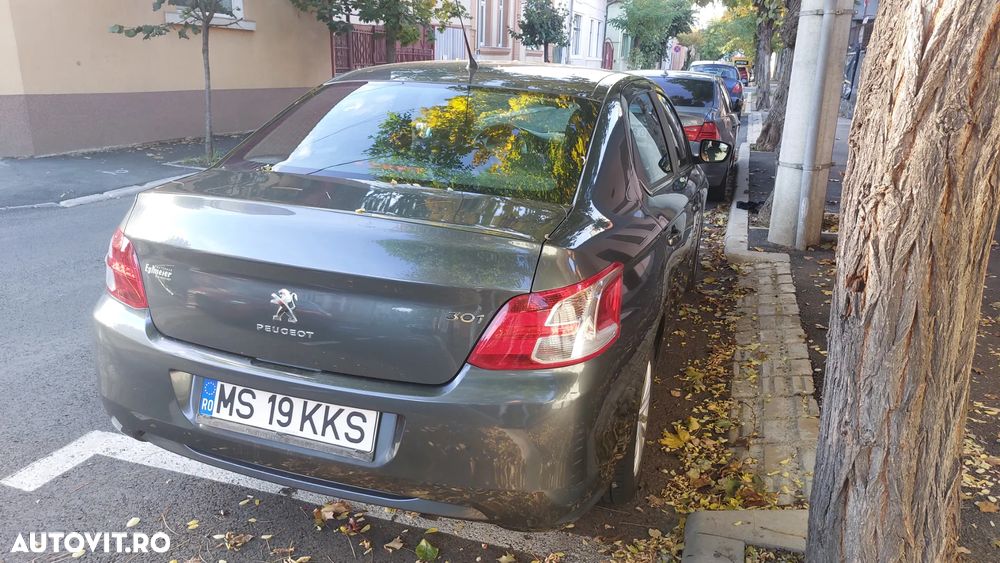 Peugeot 301 1.6 VTi Allure - 1