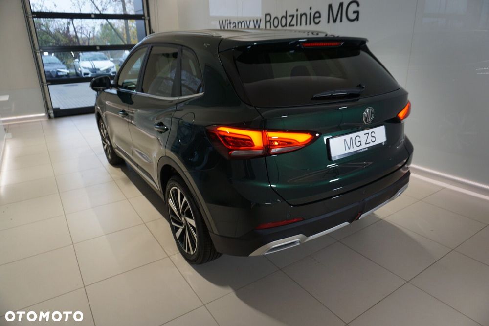 MG ZS Hybrid+ - 17